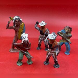 Lot Of 5 Cowboys And Indians Painted Iron Toy Figures 1930-1950’s Americana